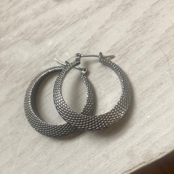 Earring collection - Picture 3 of 6